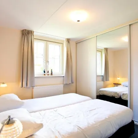 בית נופש Sleeps 8 Pool Wifi T644064