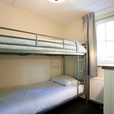 Sleeps 8 Pool Wifi T644064 ביקברחן